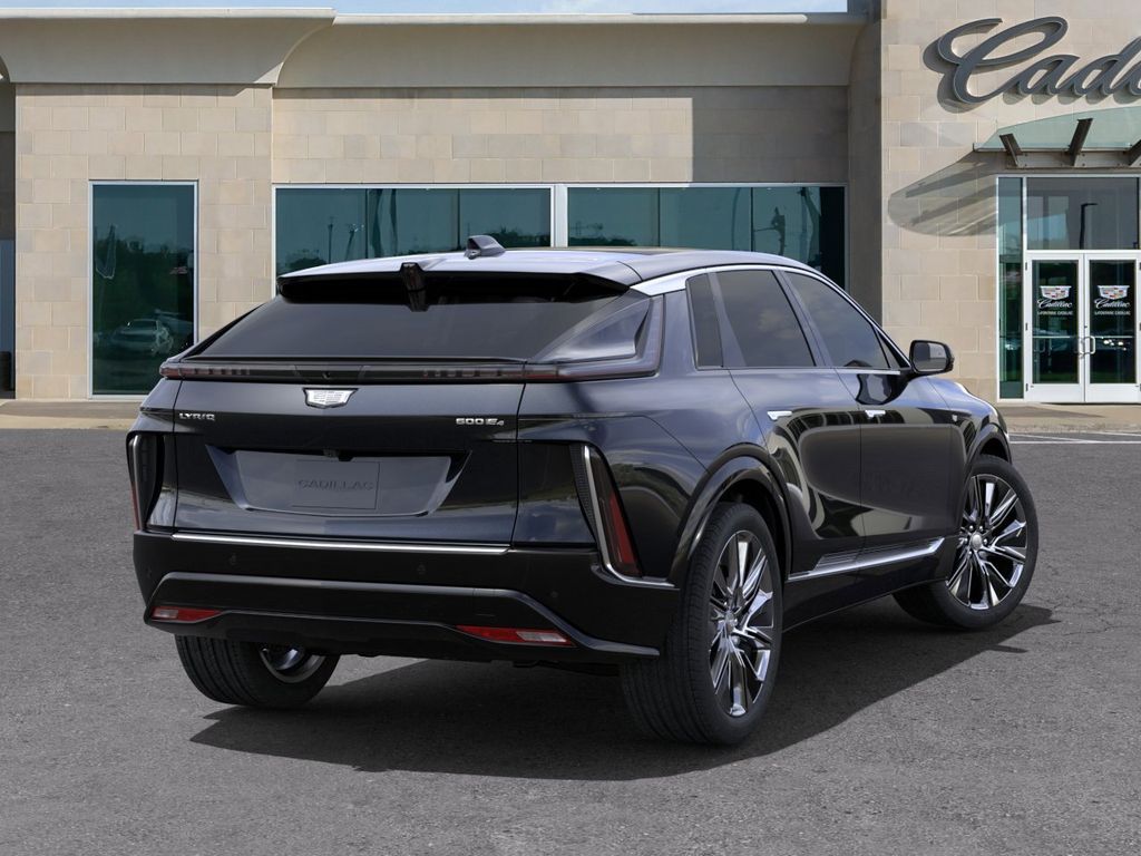 2024 Cadillac LYRIQ Luxury 4