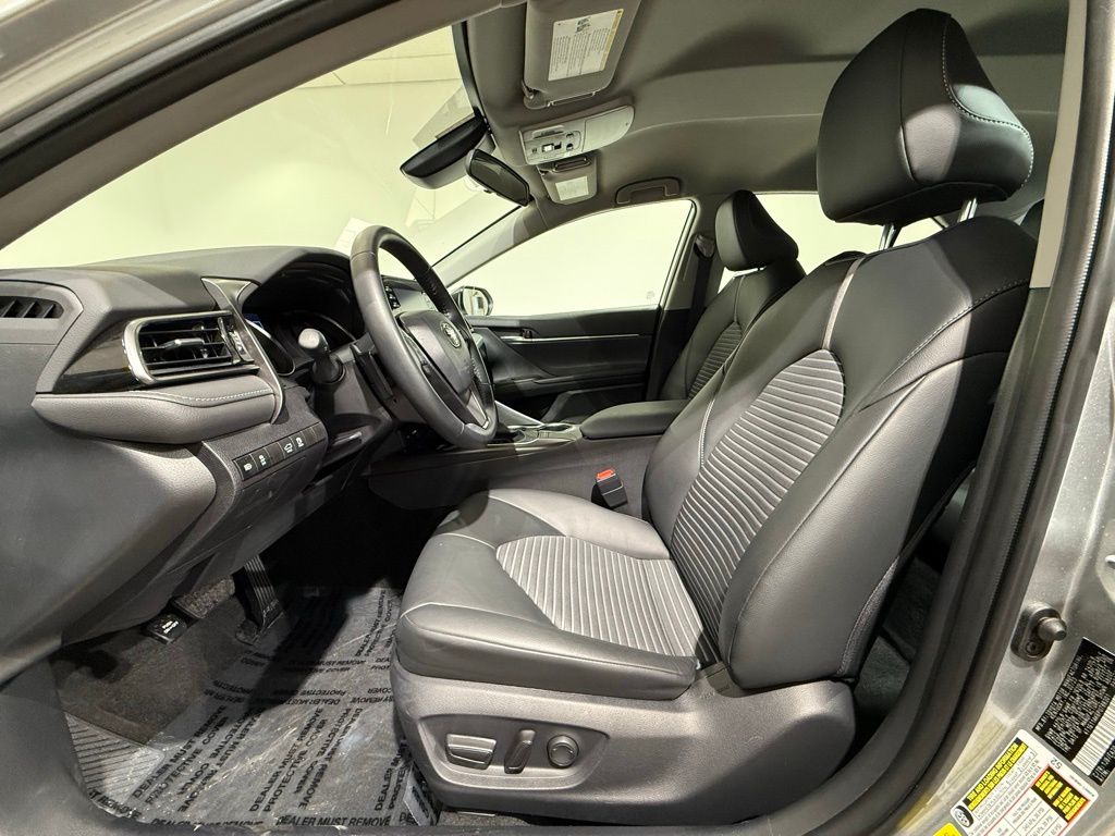 Thumbnail: 2023 Toyota Camry - 12
