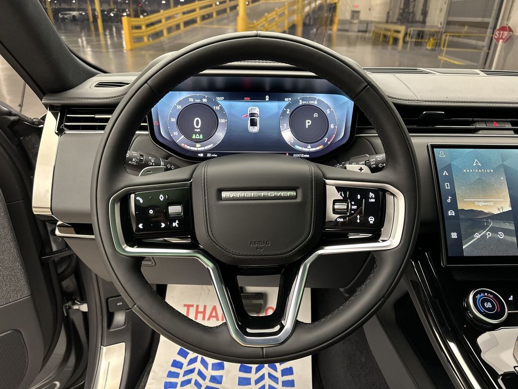 Thumbnail: 2023 Land Rover Range Rover Sport - 18