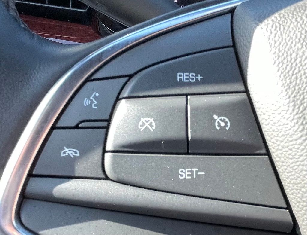 2019 Cadillac XT5 Luxury White at Cook Ford