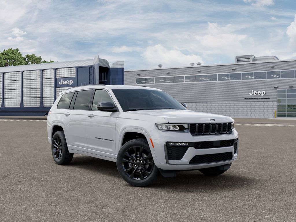 New 2026 White/off-white Jeep Limited Reserve image 5
