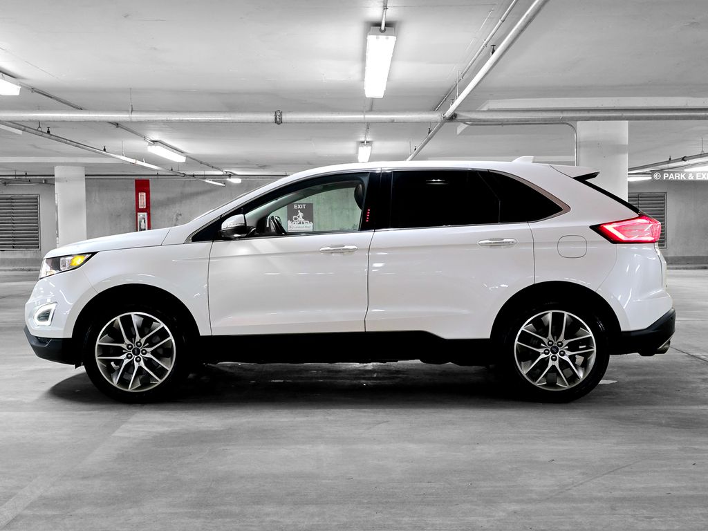 2018 Ford Edge Titanium 12