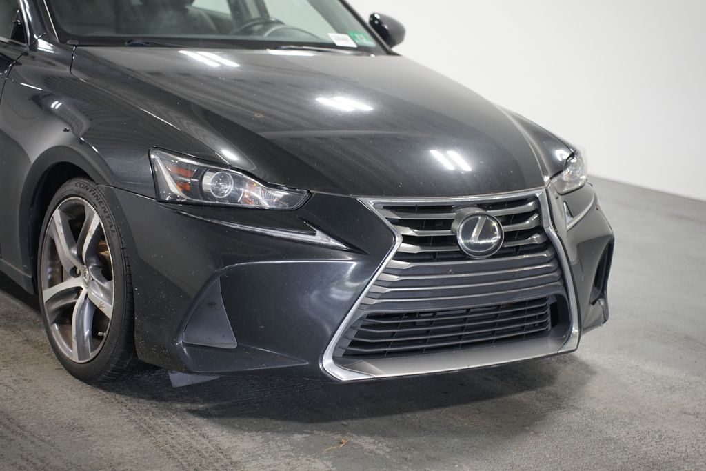 Thumbnail: 2018 Lexus IS - 4