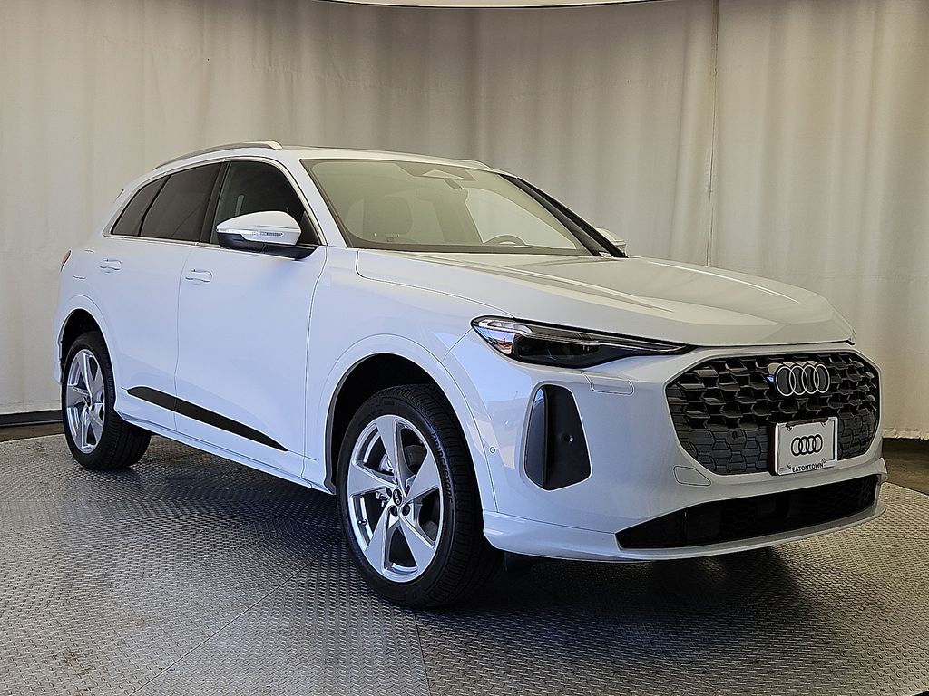 Thumbnail: 2026 Audi Q5 - 3