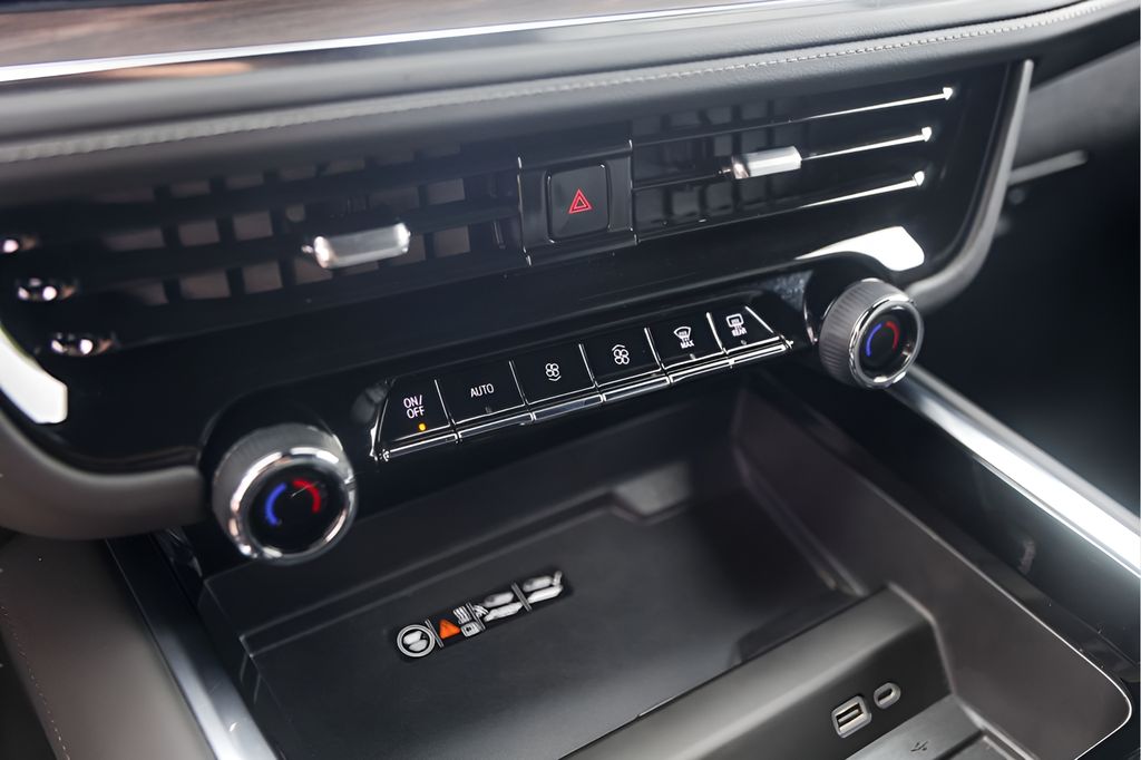 Used Car 2025 Chevrolet Tahoe  Lt For Sale Under $60,000 In Austin, Texas