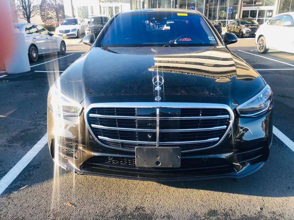 Thumbnail: 2022 Mercedes-Benz S-Class - 2