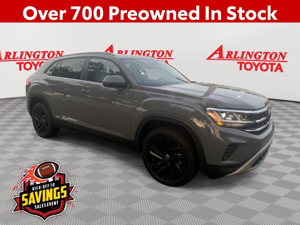 Platinum Gray Metallic 2022 Volkswagen Atlas Cross Sport SUV / Crossover Front-Wheel Drive 8-Speed Automatic