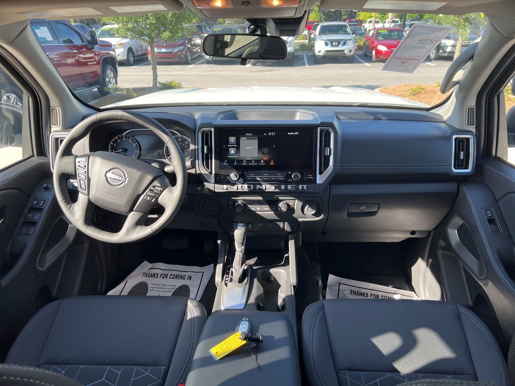 2025 Glacier White Nissan Frontier SV RWD Truck
