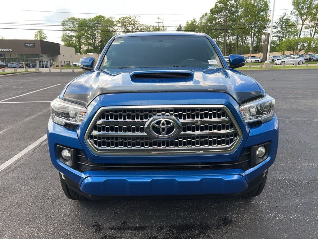 2017 Toyota Tacoma TRD Sport 8
