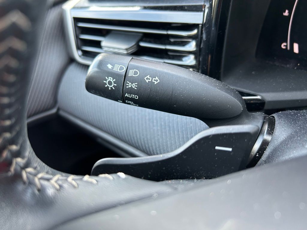 Thumbnail: 2025 Toyota Camry - 21