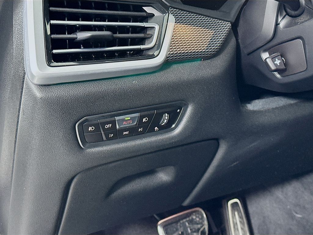 Thumbnail: 2021 BMW X5 - 10