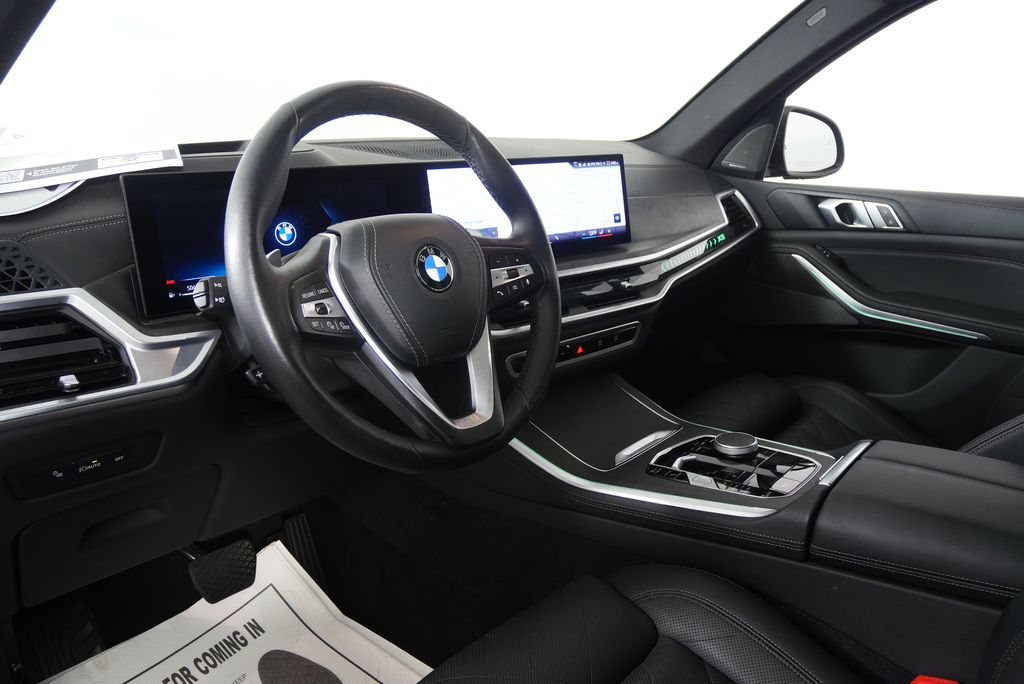 2025 BMW X5 sDrive40i 12