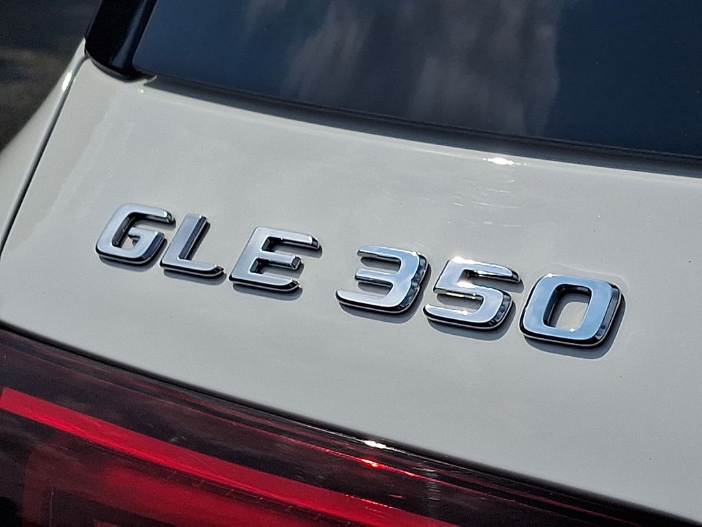 Thumbnail: 2023 Mercedes-Benz GLE - 30