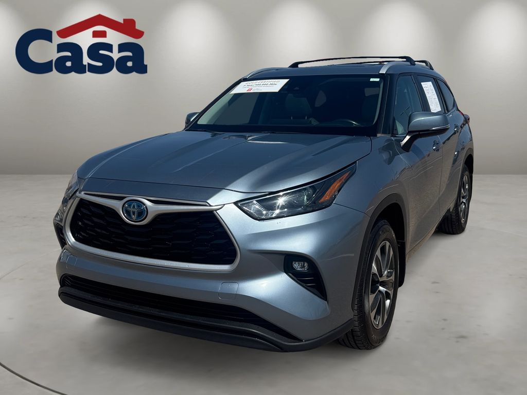  2024 Toyota Highlander Hybrid XLE FWD   