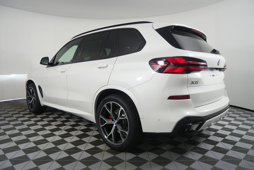 Thumbnail: 2026 BMW X5 - 5