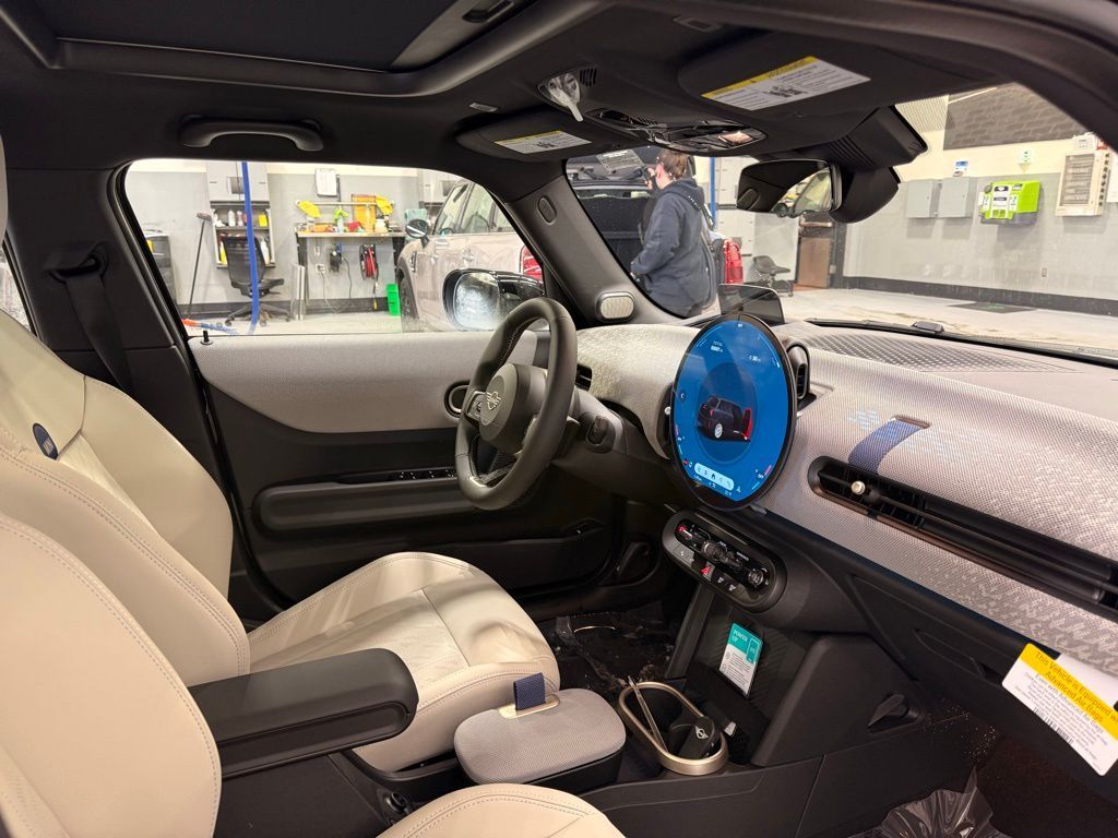 Thumbnail: 2026 MINI Cooper - 28