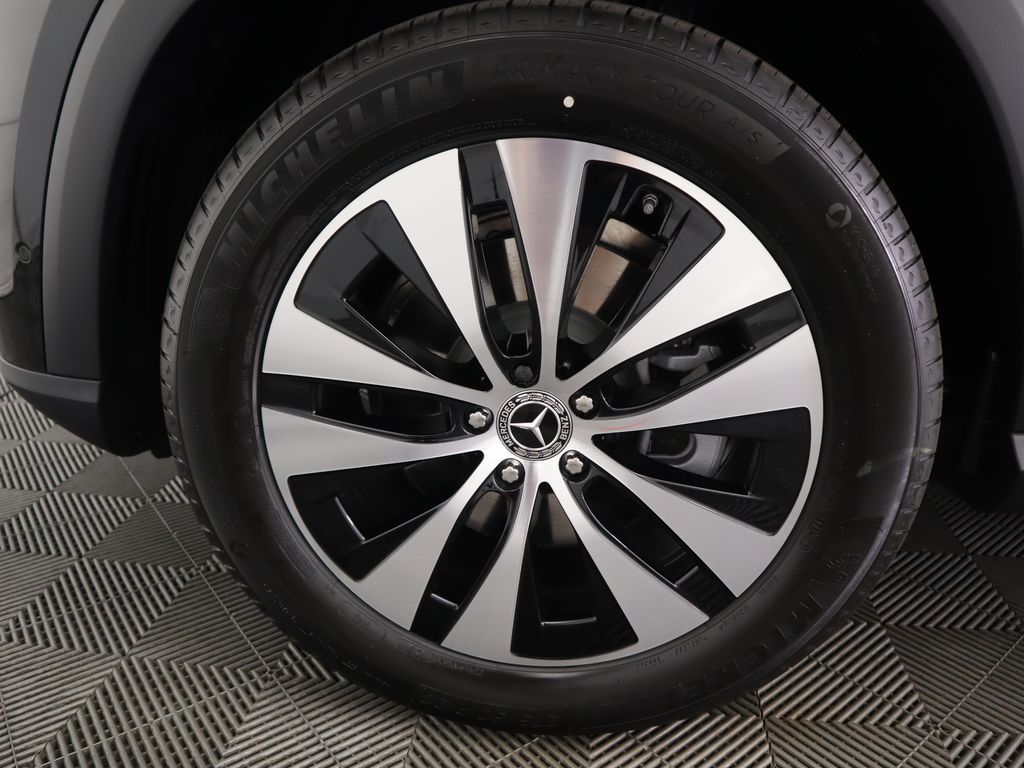 Thumbnail: 2026 Mercedes-Benz GLE - 32