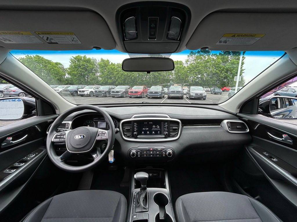 2020 Kia Sorento LX 11