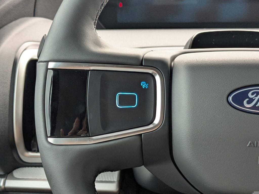 2025 Ford Expedition Active MAX