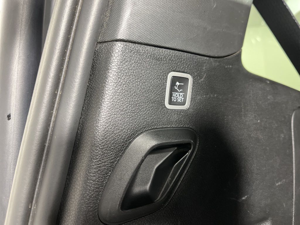 Thumbnail: 2023 Jeep Grand Wagoneer - 14