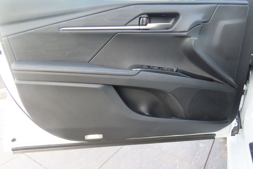 Thumbnail: 2025 Toyota Camry - 23