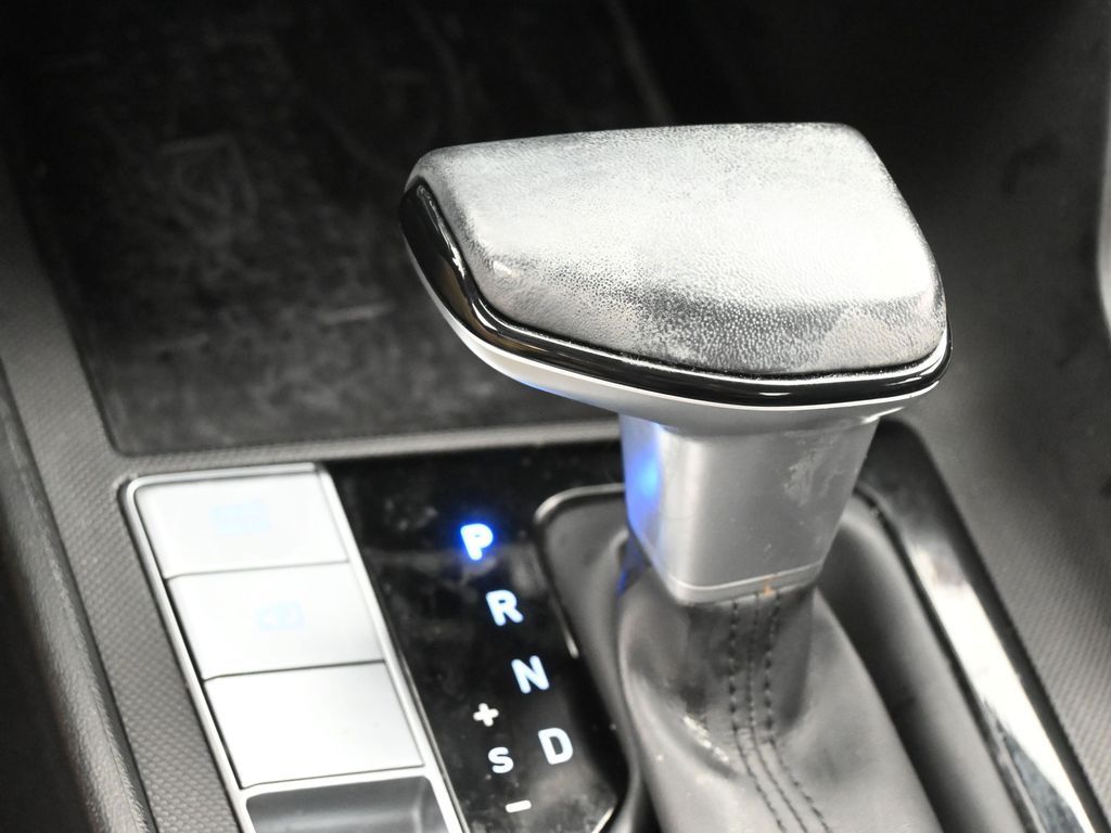 Used 2022 Electric Shadow Hyundai SEL image 21