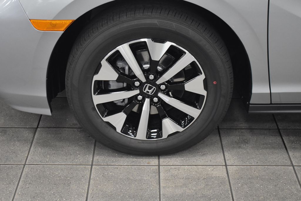 2025 Honda Odyssey EX-L 7