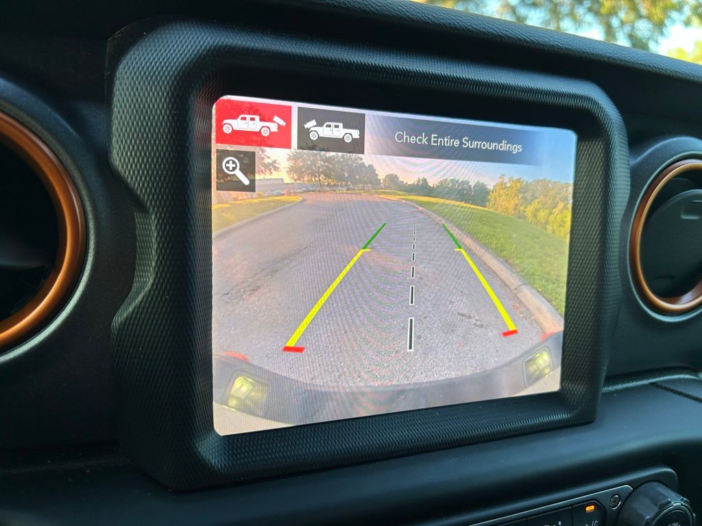Thumbnail: 2020 Jeep Gladiator - 23