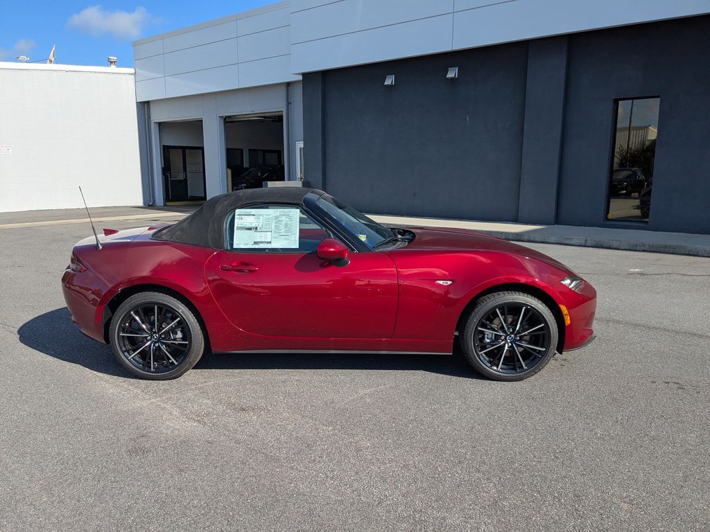 2025 Mazda MX-5 Miata Grand Touring