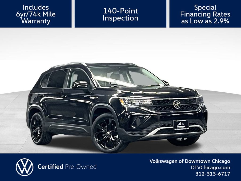 2022 Volkswagen Taos SE's photo