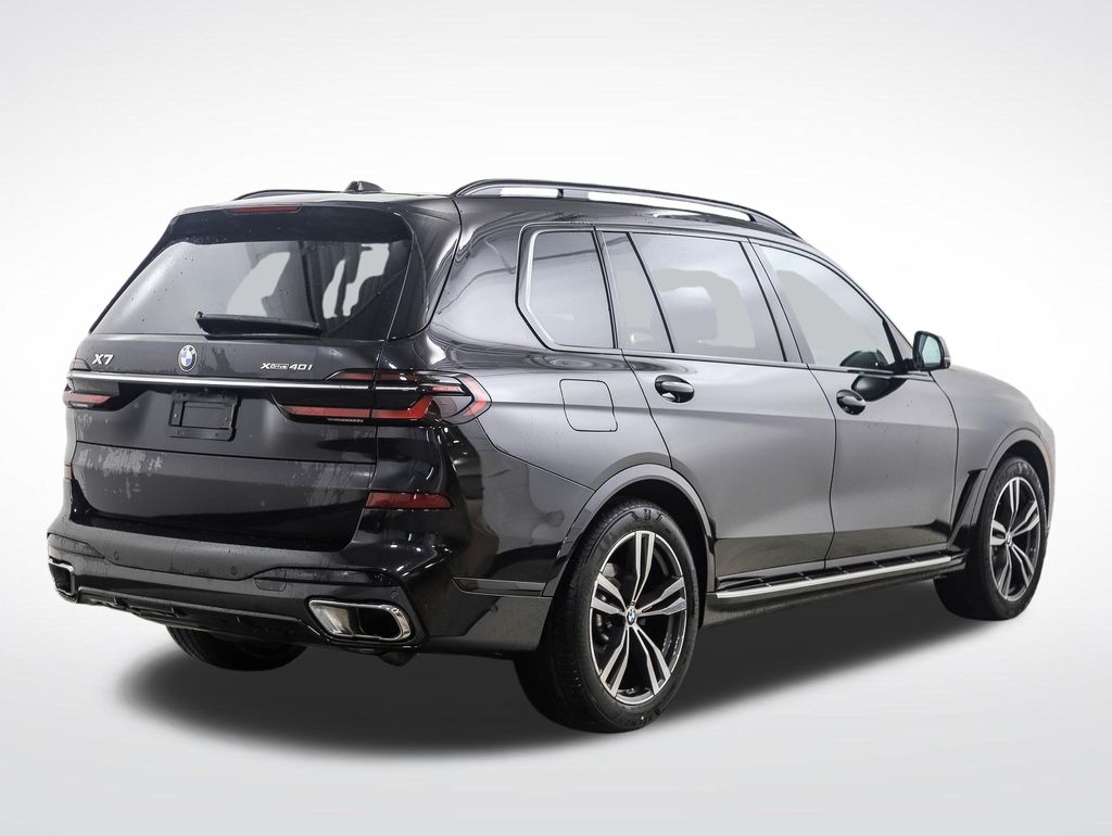 Thumbnail: 2024 BMW X7 - 5