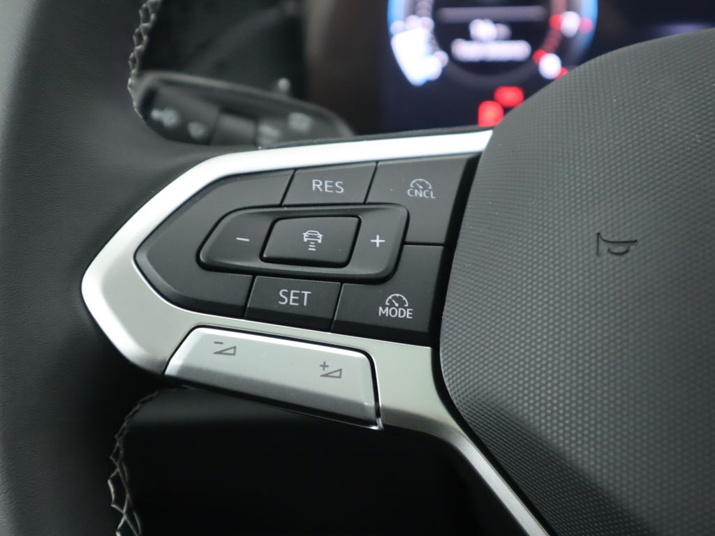 Thumbnail: 2026 Volkswagen Tiguan - 11