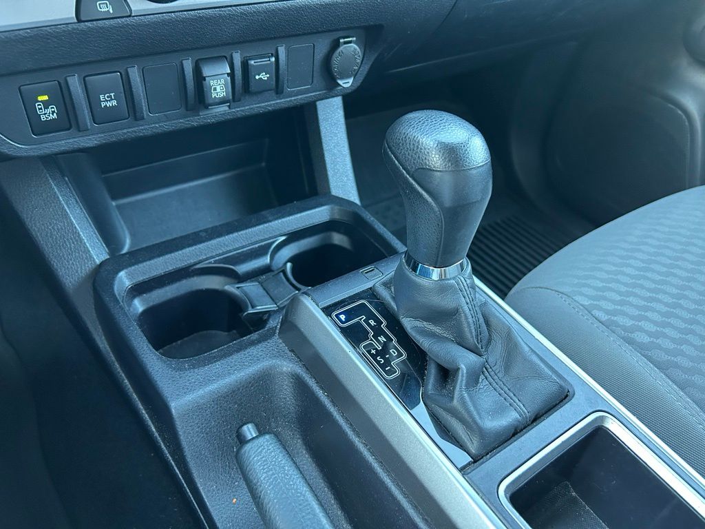 Thumbnail: 2022 Toyota Tacoma - 28