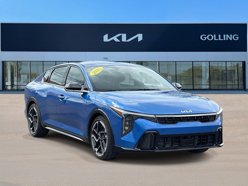 2025 Kia K4 GT-Line FWD