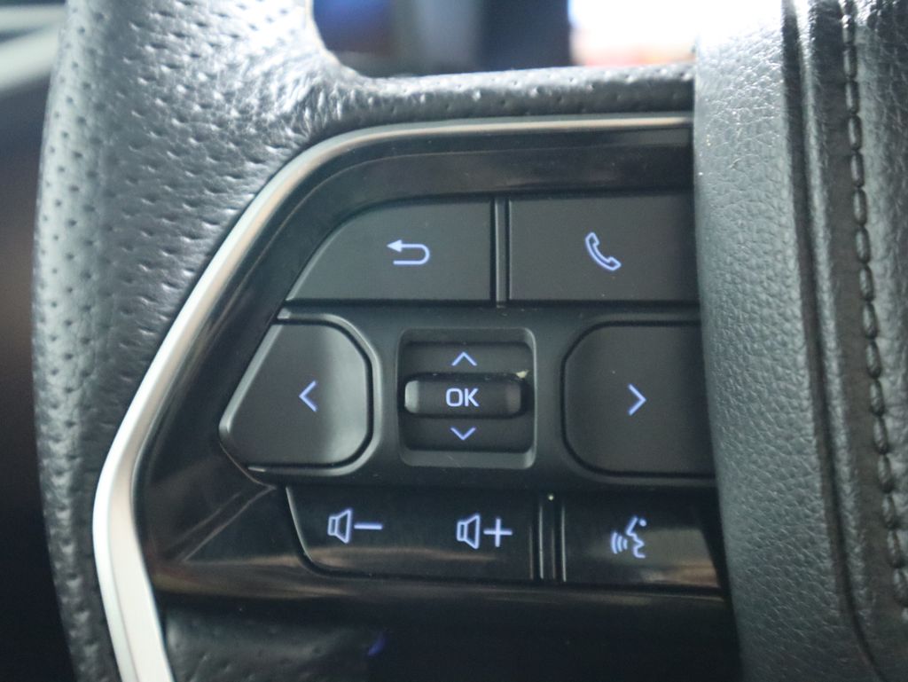 Thumbnail: 2023 Toyota Tundra - 11