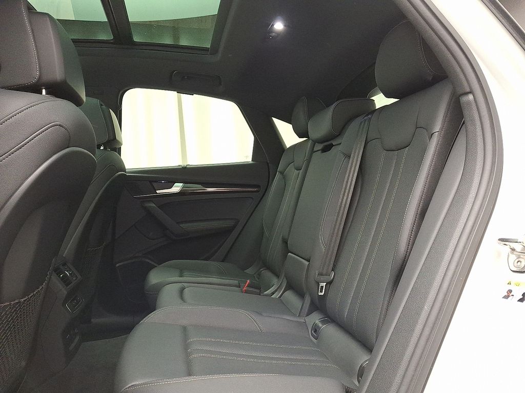 2022 Audi SQ5 Premium Plus 10