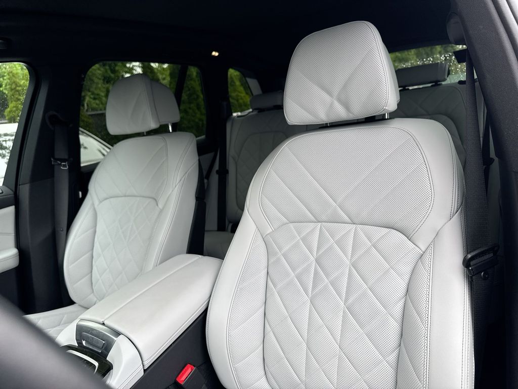 2025 BMW X5 xDrive40i 2