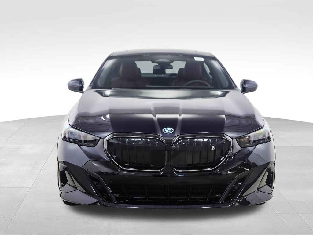 Thumbnail: 2026 BMW i5 - 9