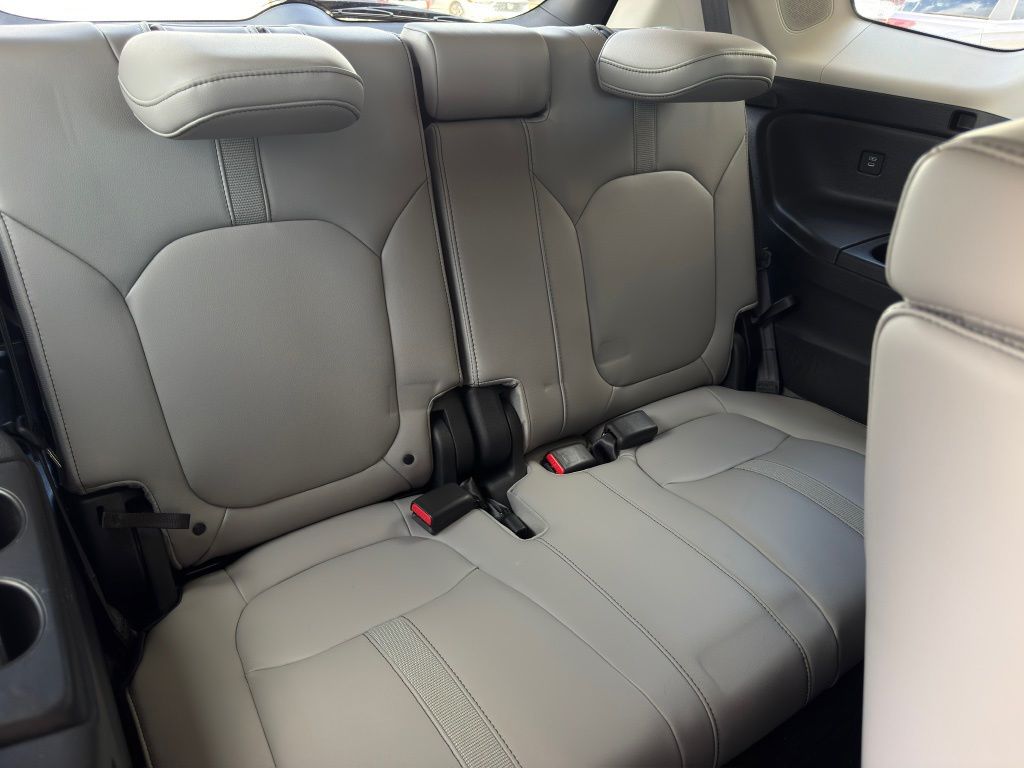 2024 Honda Pilot Touring  at Community Honda