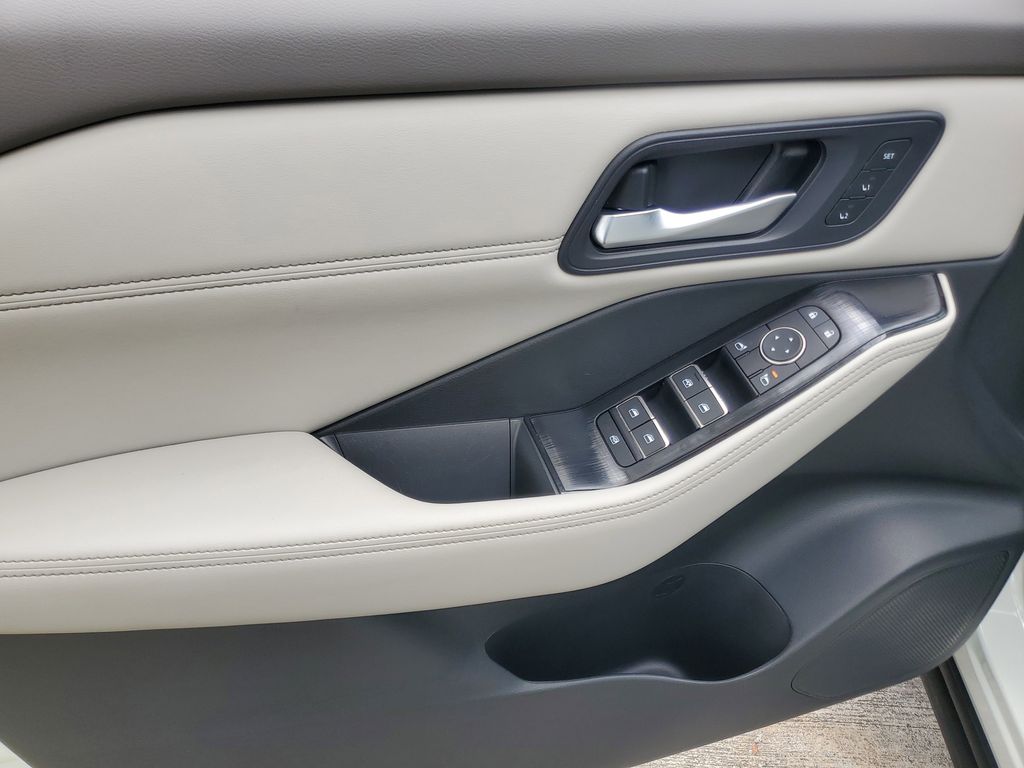 used 2023 Nissan Rogue car, priced at $23,633