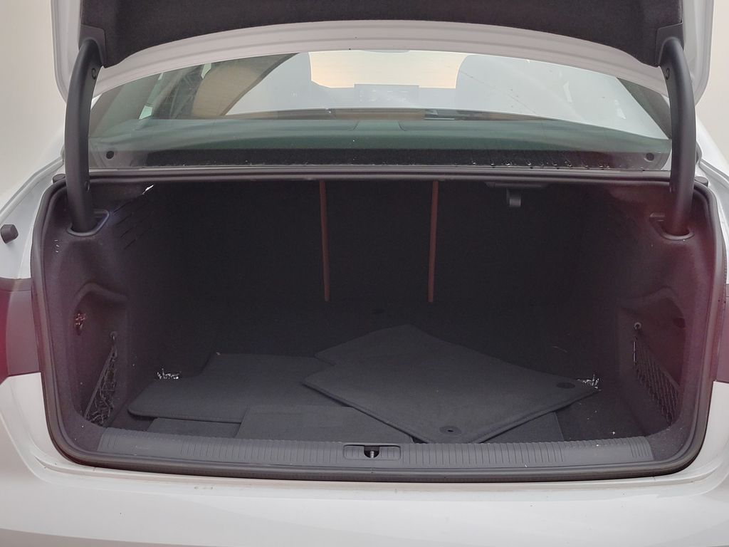 Thumbnail: 2023 Audi A4 - 17