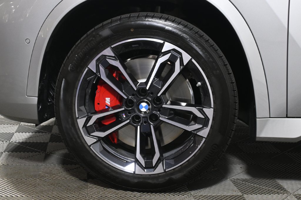 Thumbnail: 2027 BMW X1 - 12