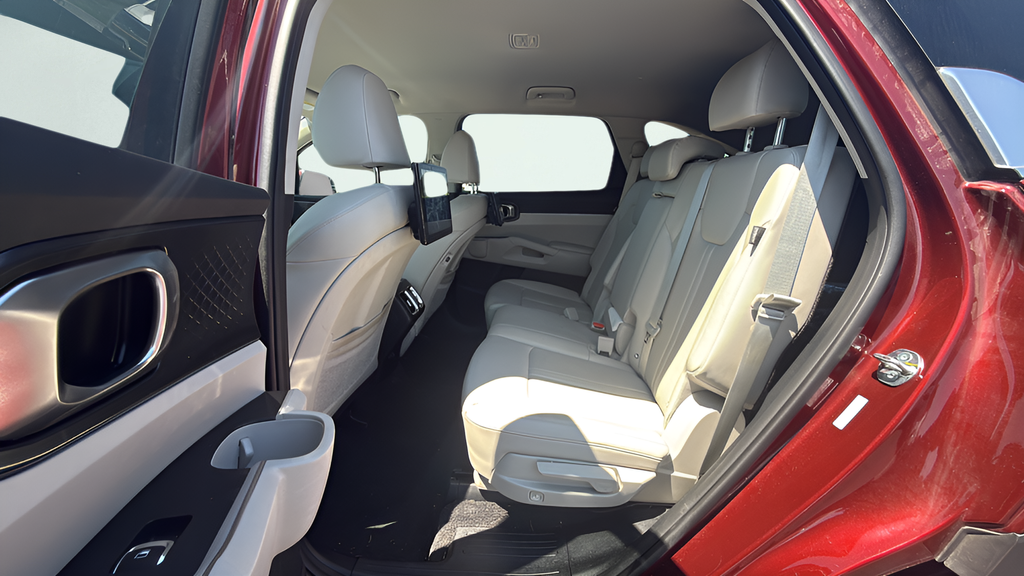 Used 2025 Kia Sorento SUV