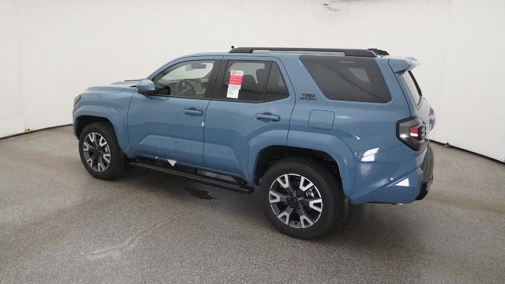 Thumbnail: 2025 Toyota 4Runner - 8