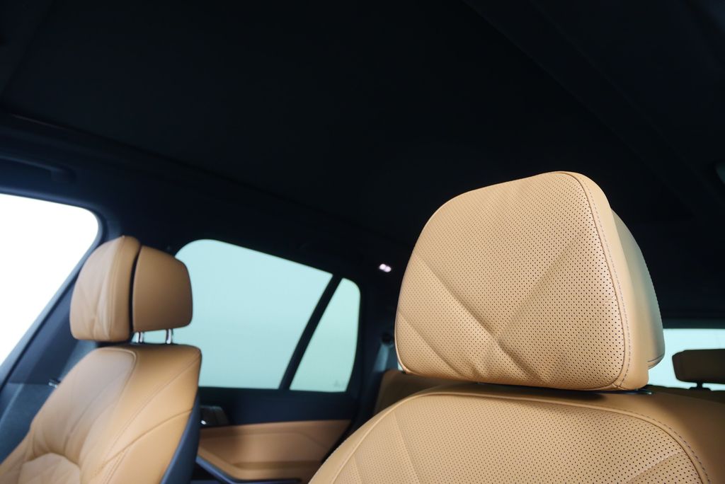 2026 BMW X5 sDrive40i 11