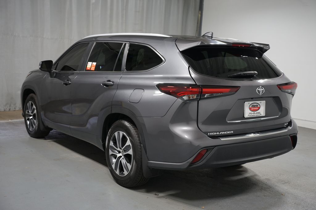 Thumbnail: 2024 Toyota Highlander - 6