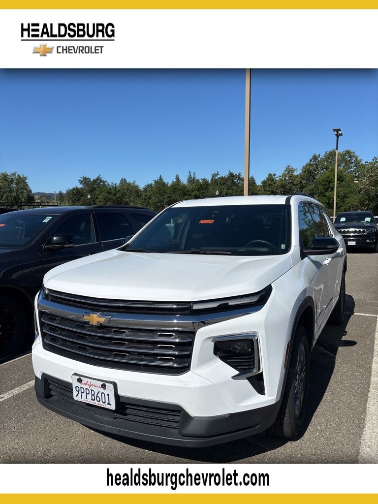 Summit White 2025 Chevrolet Traverse LT AWD SUV / Crossover Four-Wheel Drive 8-Speed Automatic
