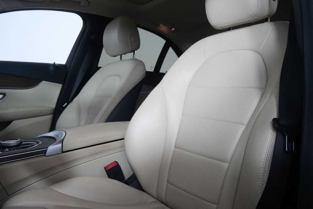 Thumbnail: 2019 Mercedes-Benz C-Class - 10