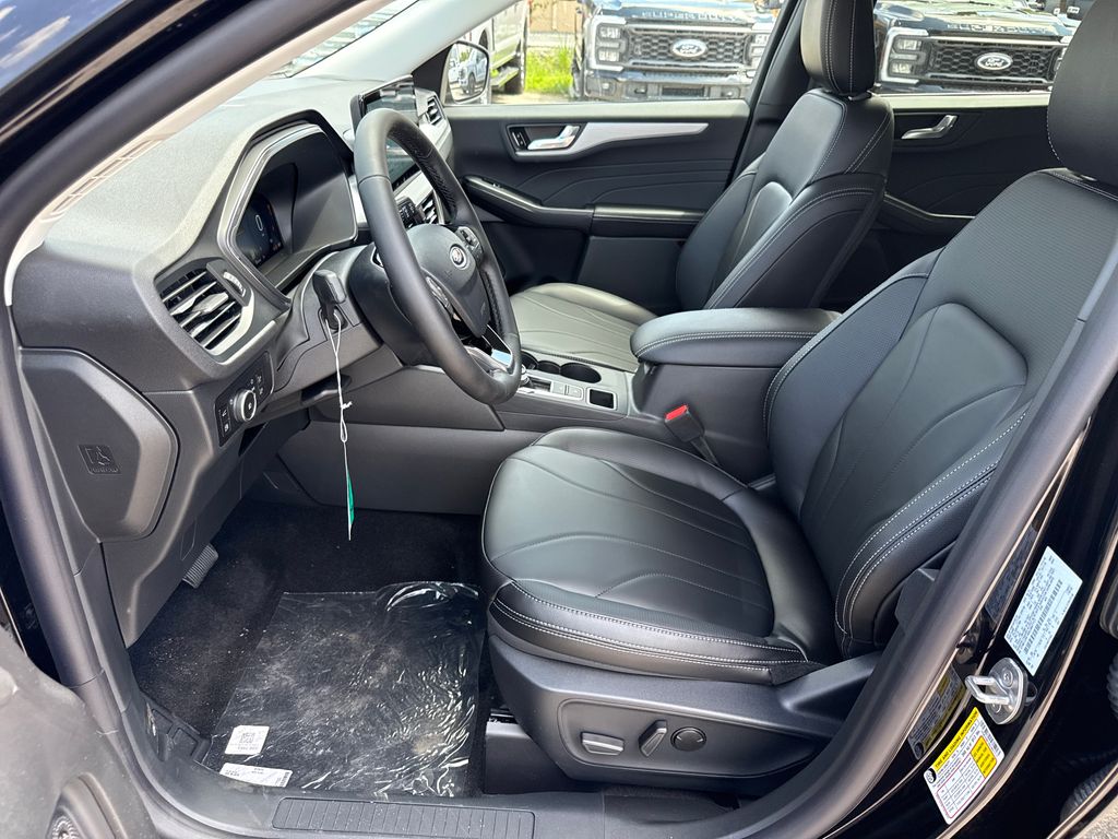 2025 Ford Escape Plug-In Hybrid Base photo 14