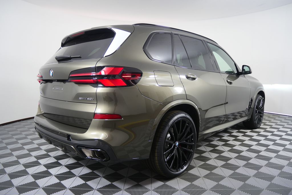 Thumbnail: 2026 BMW X5 - 3